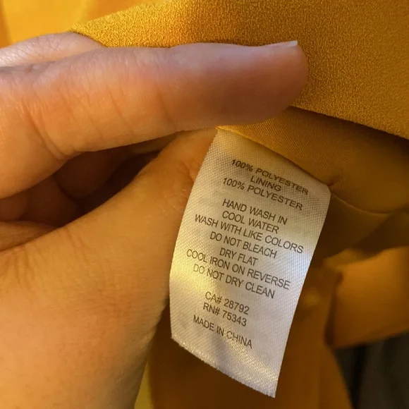 NWT✨ Rachel Zoe oversized yellow blazer - Picture 8 of 8